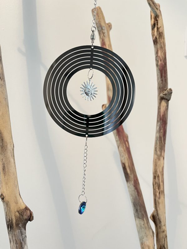 Mobile 3D en Acier Inoxydable avec Prisme – Attrape-Soleil Moderne pour Jardin ou Intérieur – Image 3
