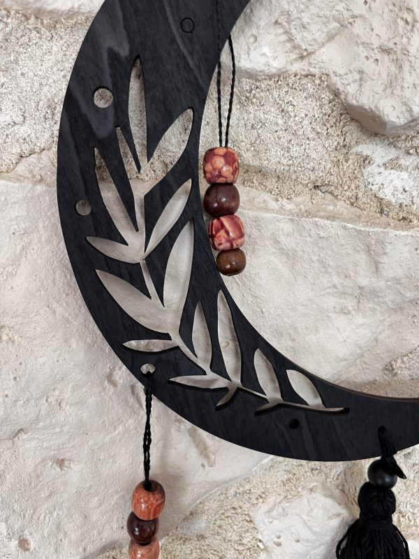 Suspension en bois et perles – Déco bohème naturelle – Image 3