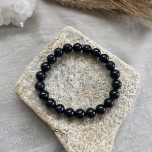Tourmaline noire : la pierre de protection incontournable