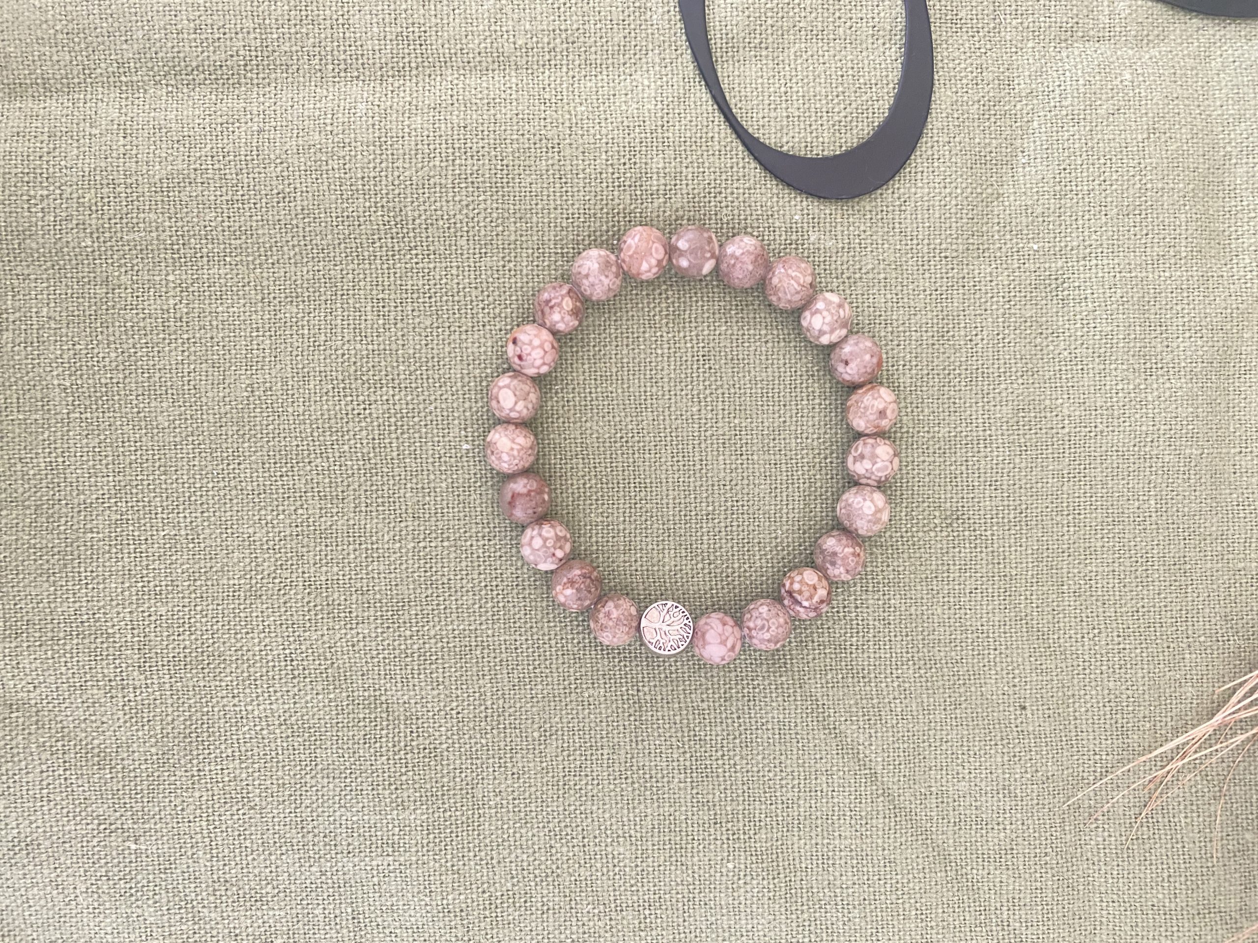 Bracelet Agate Fossile – Pour éclaircir l’esprit et combattre les états de tristesse – Image 3
