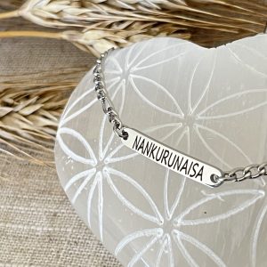 Gourmette gravée Nankurunaisa en Acier Inoxydable 304L – Mantra Japonais