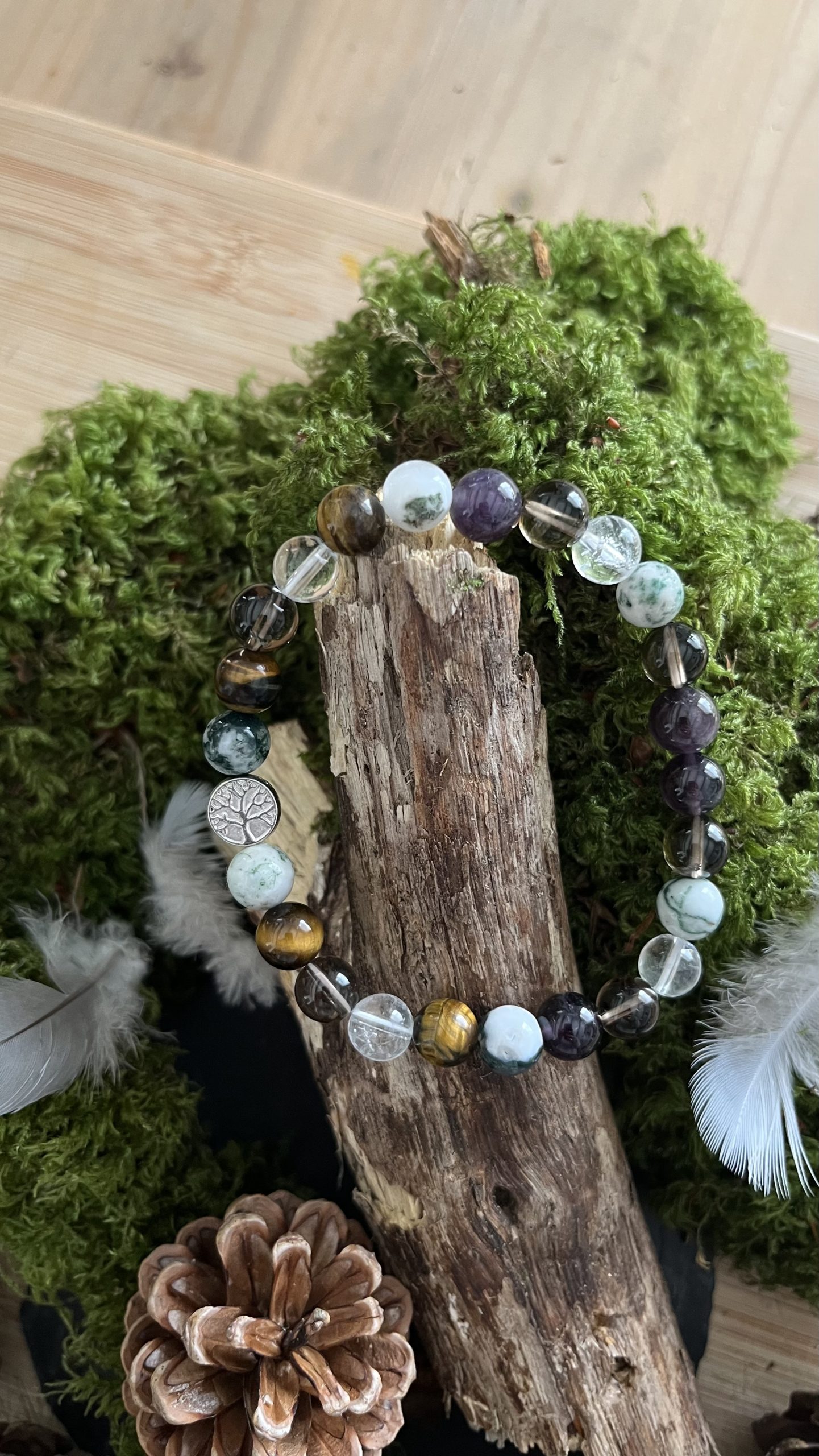 Bracelet en pierre naturelle : Le Cœur de la Forêt Là où la nature murmure ses plus anciens secrets. – Image 7